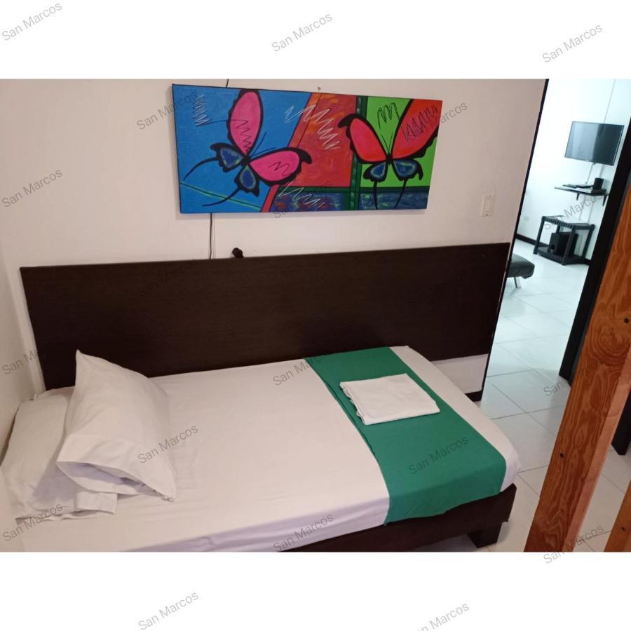 Apartasuites San Marcos Кали Екстериор снимка