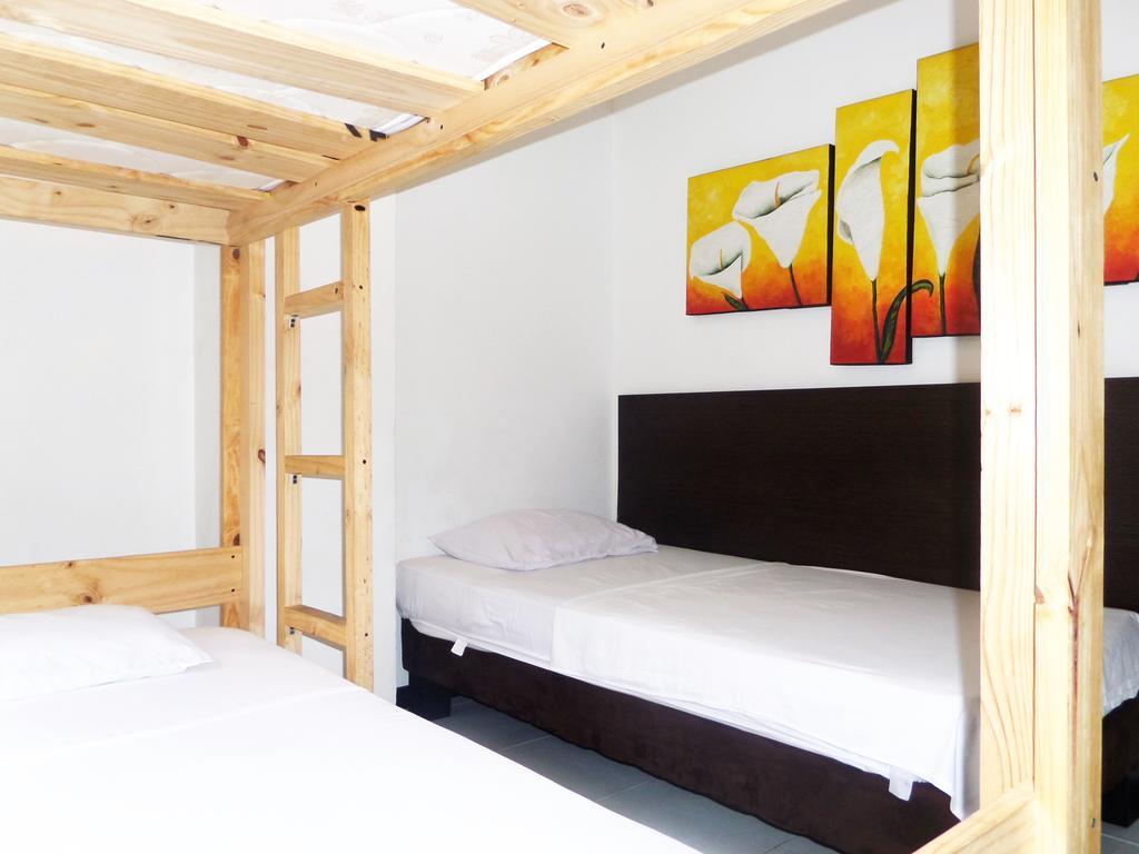 Apartasuites San Marcos Кали Екстериор снимка
