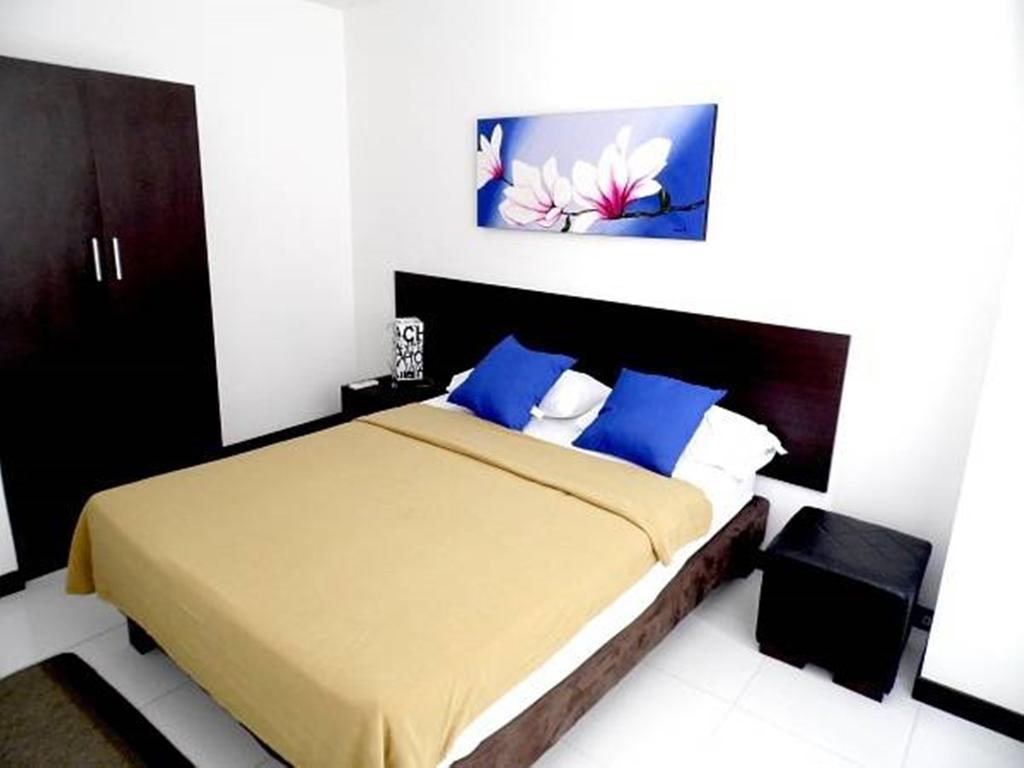 Apartasuites San Marcos Кали Екстериор снимка
