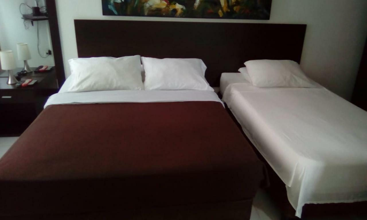 Apartasuites San Marcos Кали Екстериор снимка